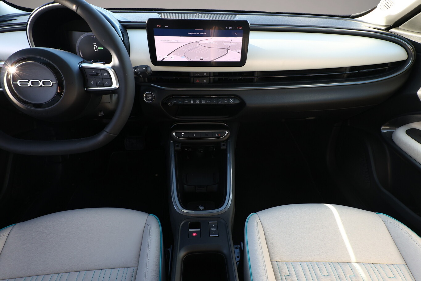 Bild 7 Fiat 600 La Prima 11kW-OBC WärmeP Massage Nav Keyl