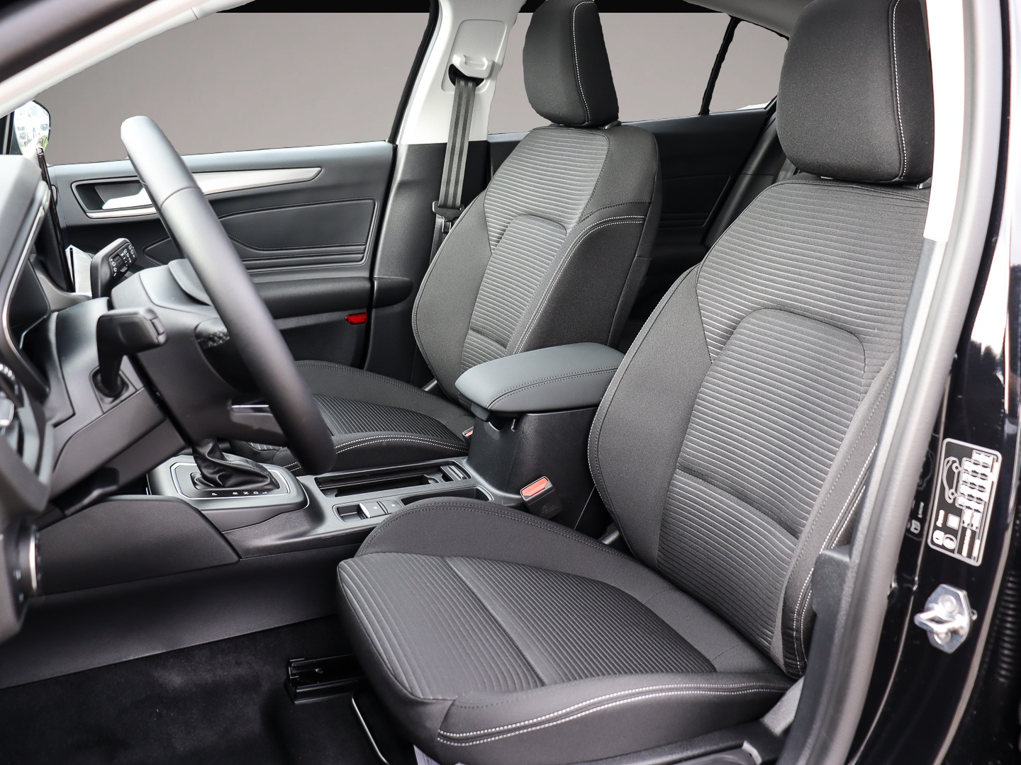 Bild 6 Ford Focus Titanium Edition 155PS Panorama FAP Parkin