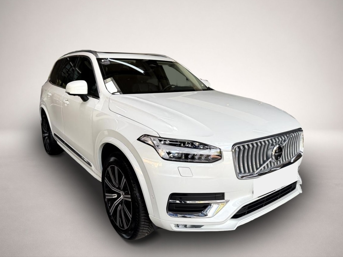 Fotografie 3 des Volvo XC90 B5 AWD Plus Bright LED Pano ACC 360 H&K 7-S