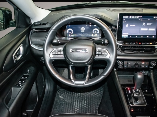 Bild 6 Jeep Compass Limited e-Hybrid Navi Digitales Cockpit