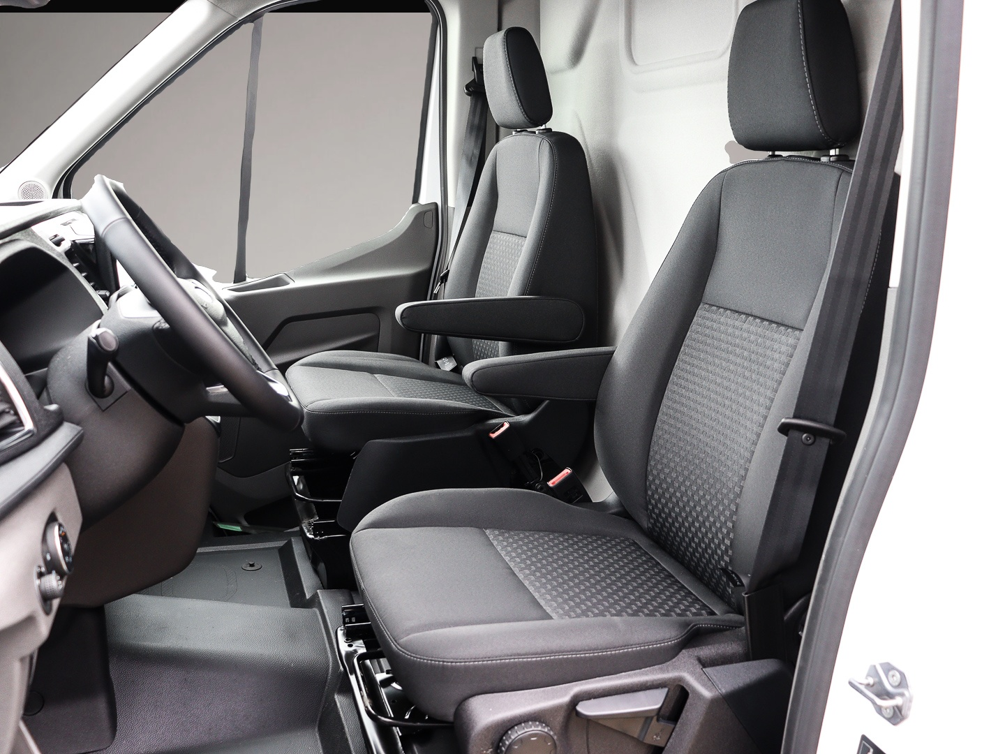 Bild 6 Ford Other Transit E 269PS 350 L2H2 Trend Allwetter AHK Hol