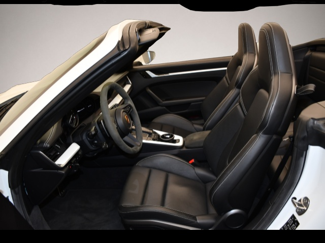 Fotografie 4 des Porsche 911 (Typ 992) Carrera S Cabriolet