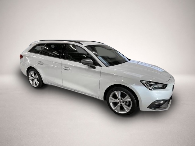 Fotografie Seat Leon FR 1.5 eTSI 150PS/110kW DSG 2026 1.5 eTSI ACT F.