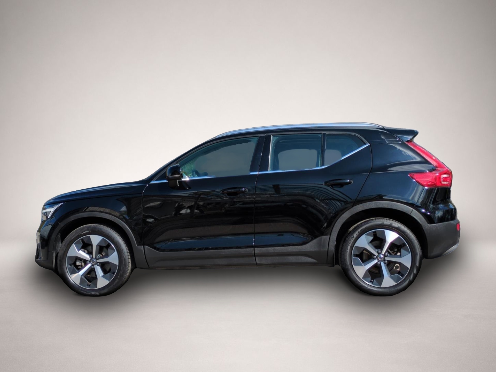 Bild 6 Volvo XC40 B4 (Benzin) Ultimate Bright 2WD Automatik L