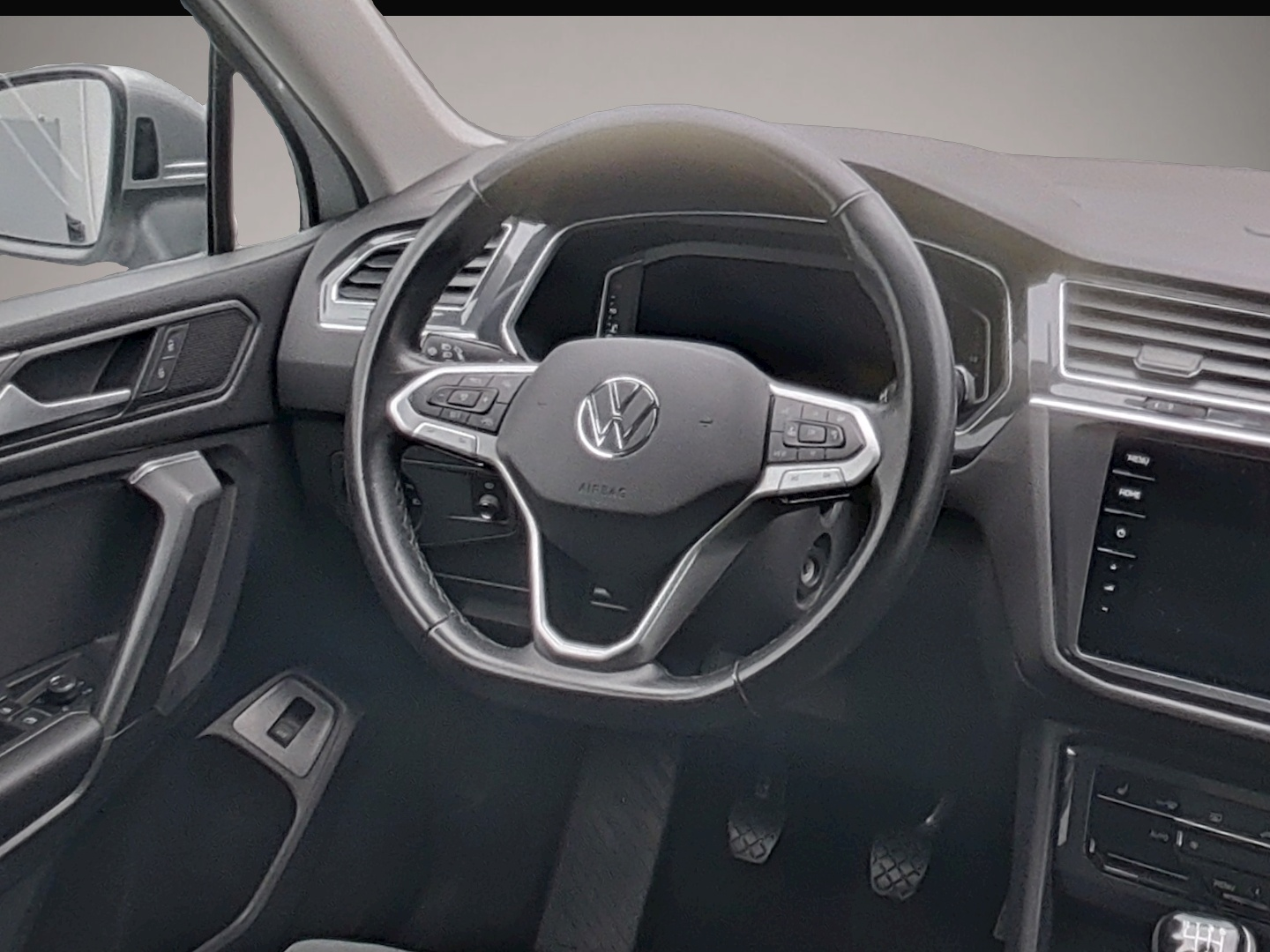 Bild 4 Volkswagen Tiguan Allspace 2.0 TDI Life LED NAVI AHK PANO