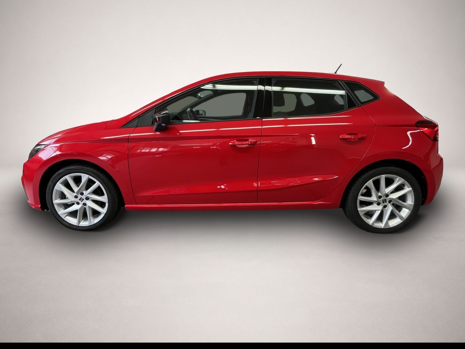 Fotografie 3 des Seat Ibiza 1.0 TSI DSG FR WARTUNGSPAKET AB19,99EUR D