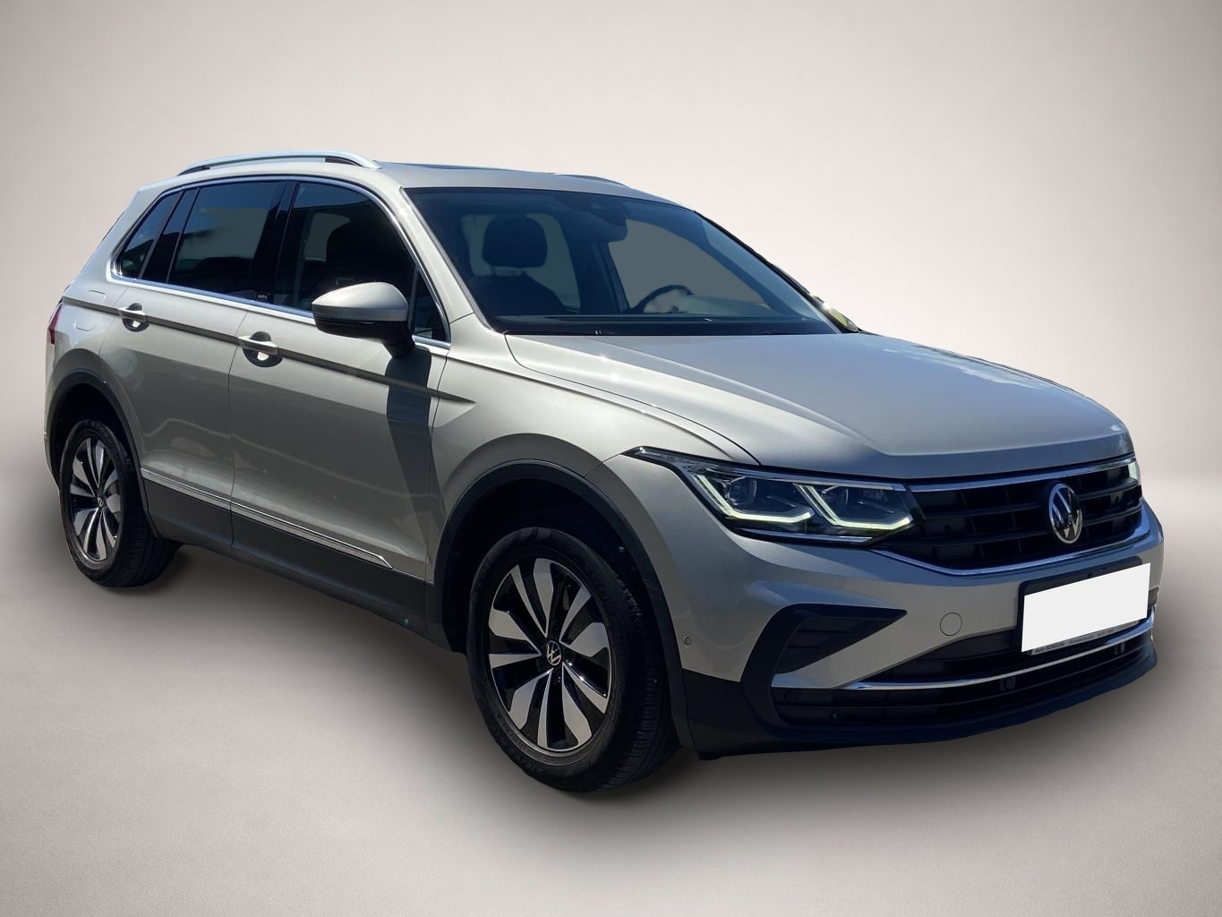 Bild 6 Volkswagen Tiguan 1.5 TSI DSG MOVE PANORAMA+AHK+APP-CONNECT