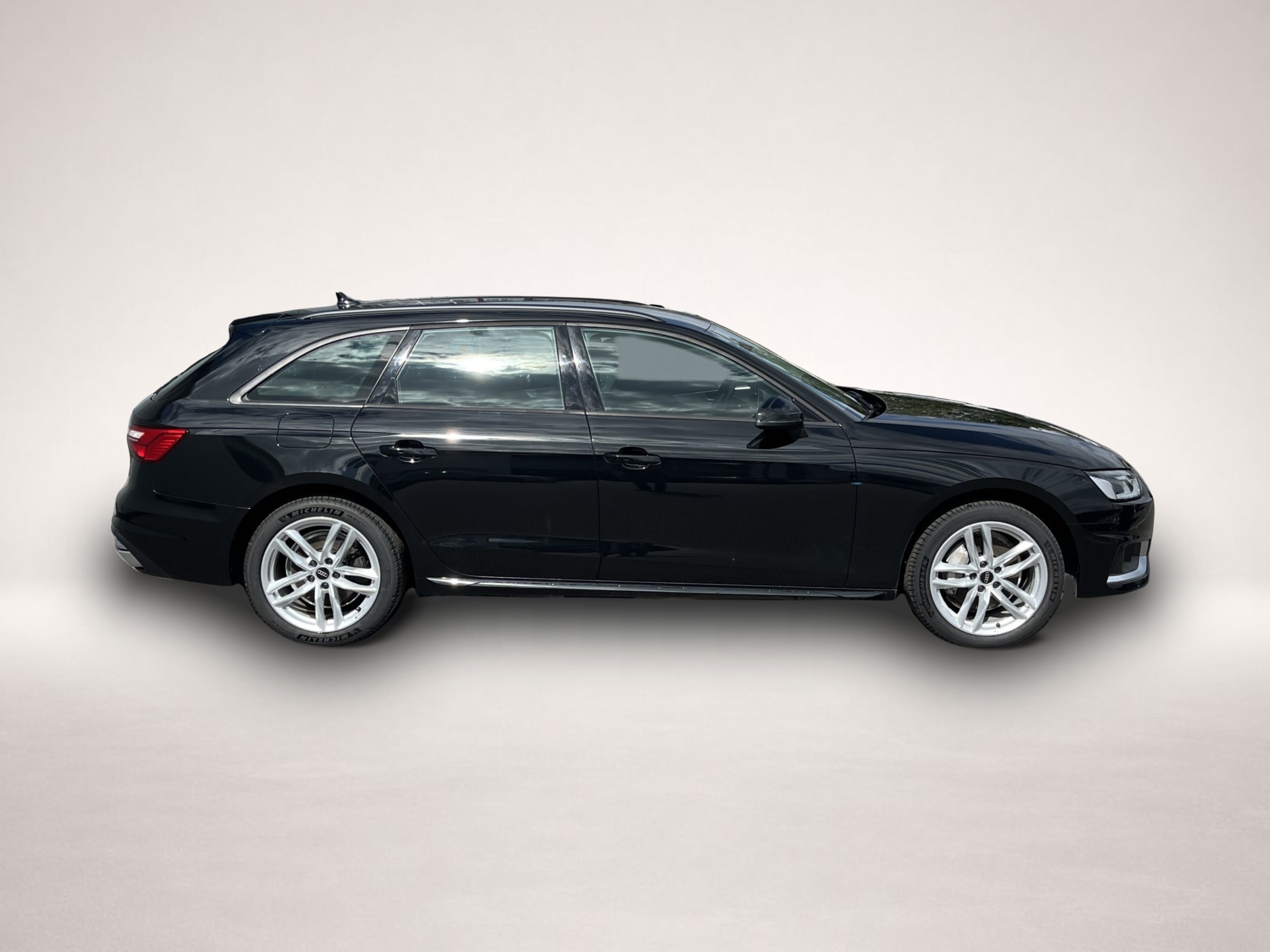 Bild 6 Audi A4 Avant 40 2.0 TDI S tronic advanced VirtCockpi