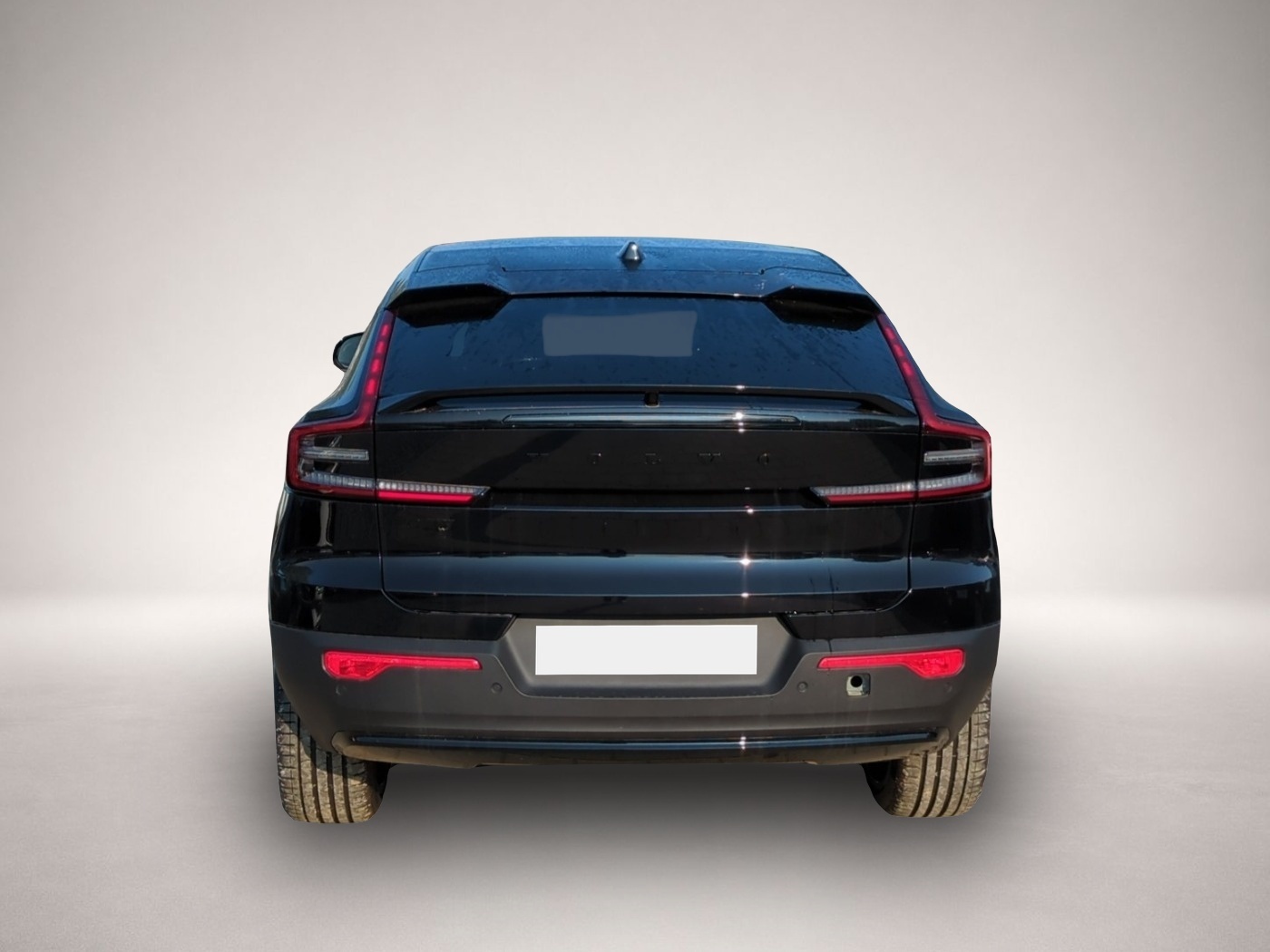 Fotografie des Volvo C40 Black Edition Plus Extended Range