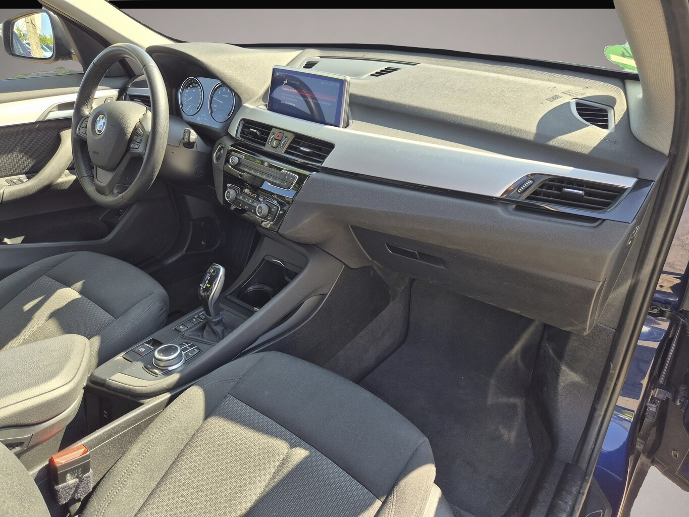 Bild 5 BMW X1 xDrive20i Steptronic Advantage LED Nav AHK