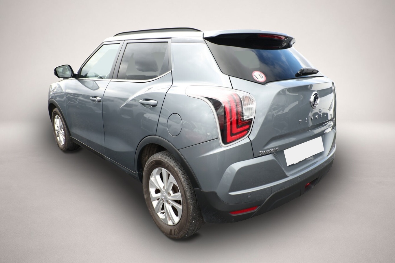 Bild 4 Ssangyong Tivoli 1.5 T-GDI 163 Aut. Onyx Kam SHZ Temp LM16