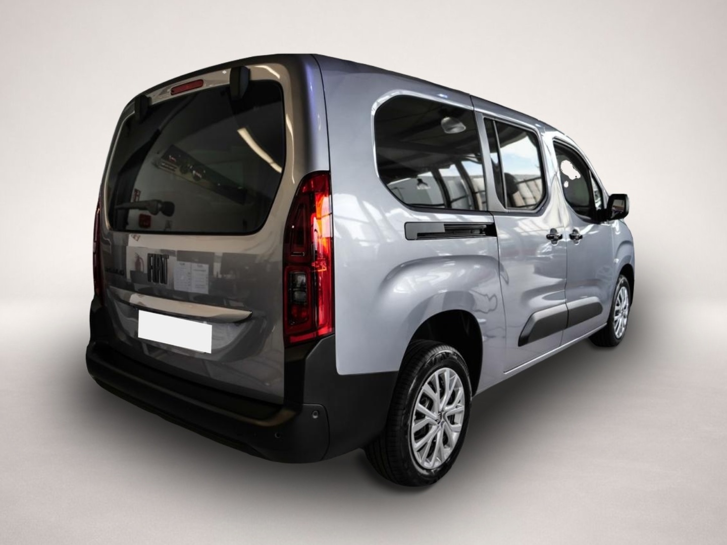 Bild 2 Fiat Doblo Kombi 1.5 Diesel 96 kW Komfort & Technik P