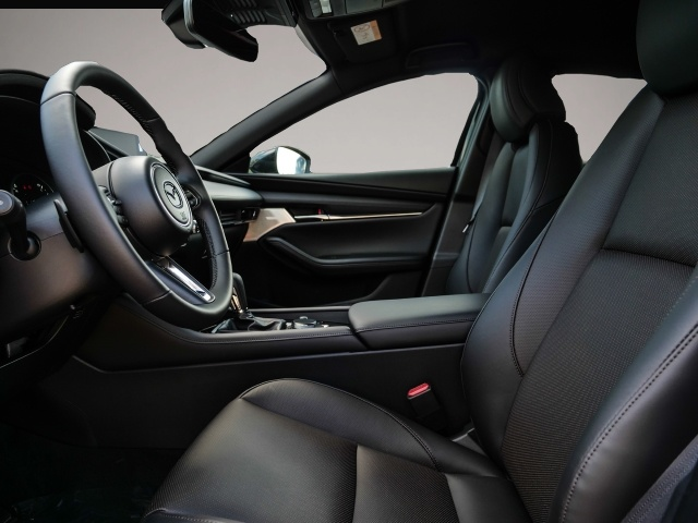 Bild 4 Mazda 3 2025 Takumi 2.0L e-SKYACTIV-X 186PS AWD LEDER