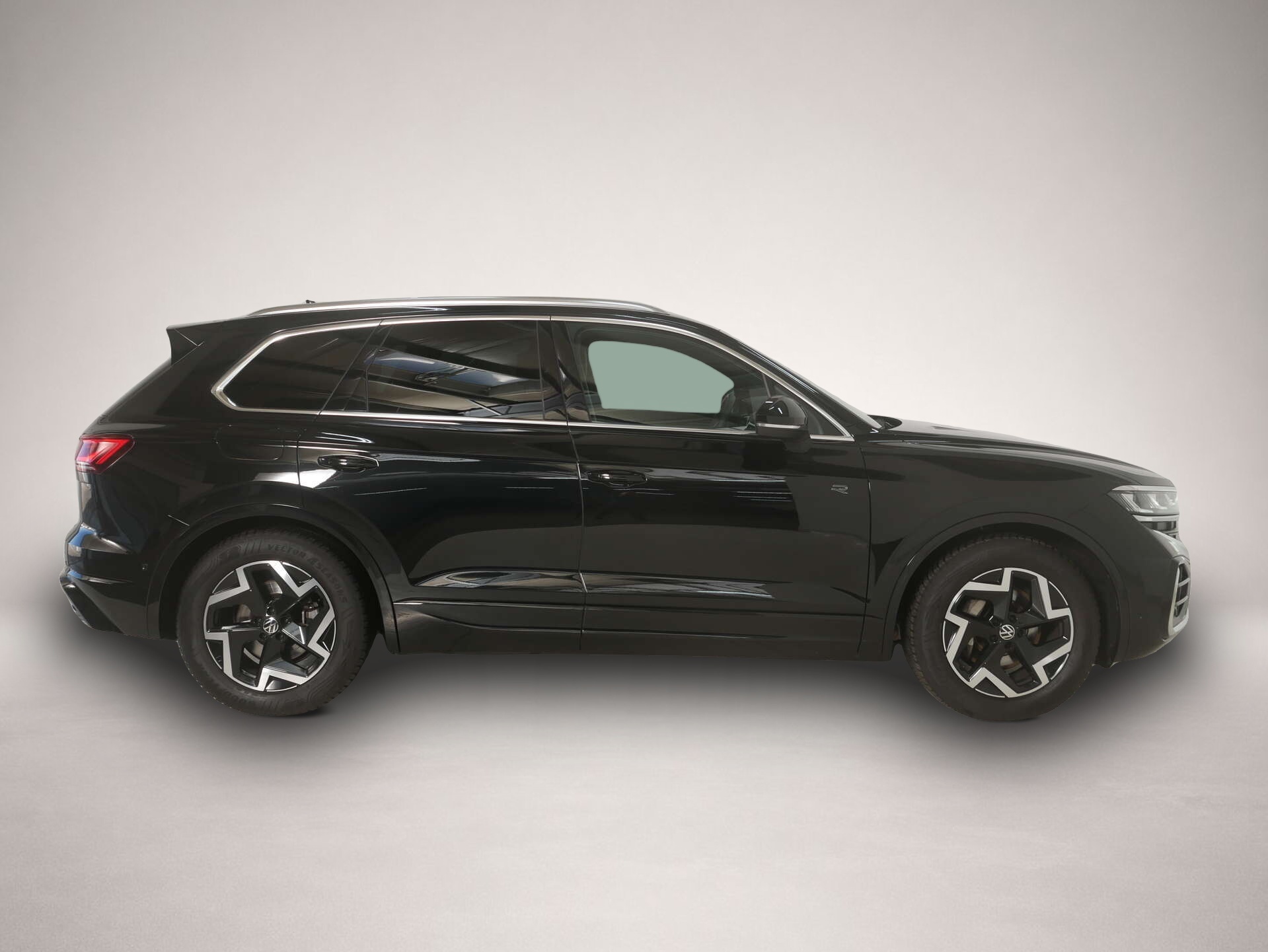 Fotografie des Volkswagen Touareg 3.0 TDI V6 4Motion R-Line