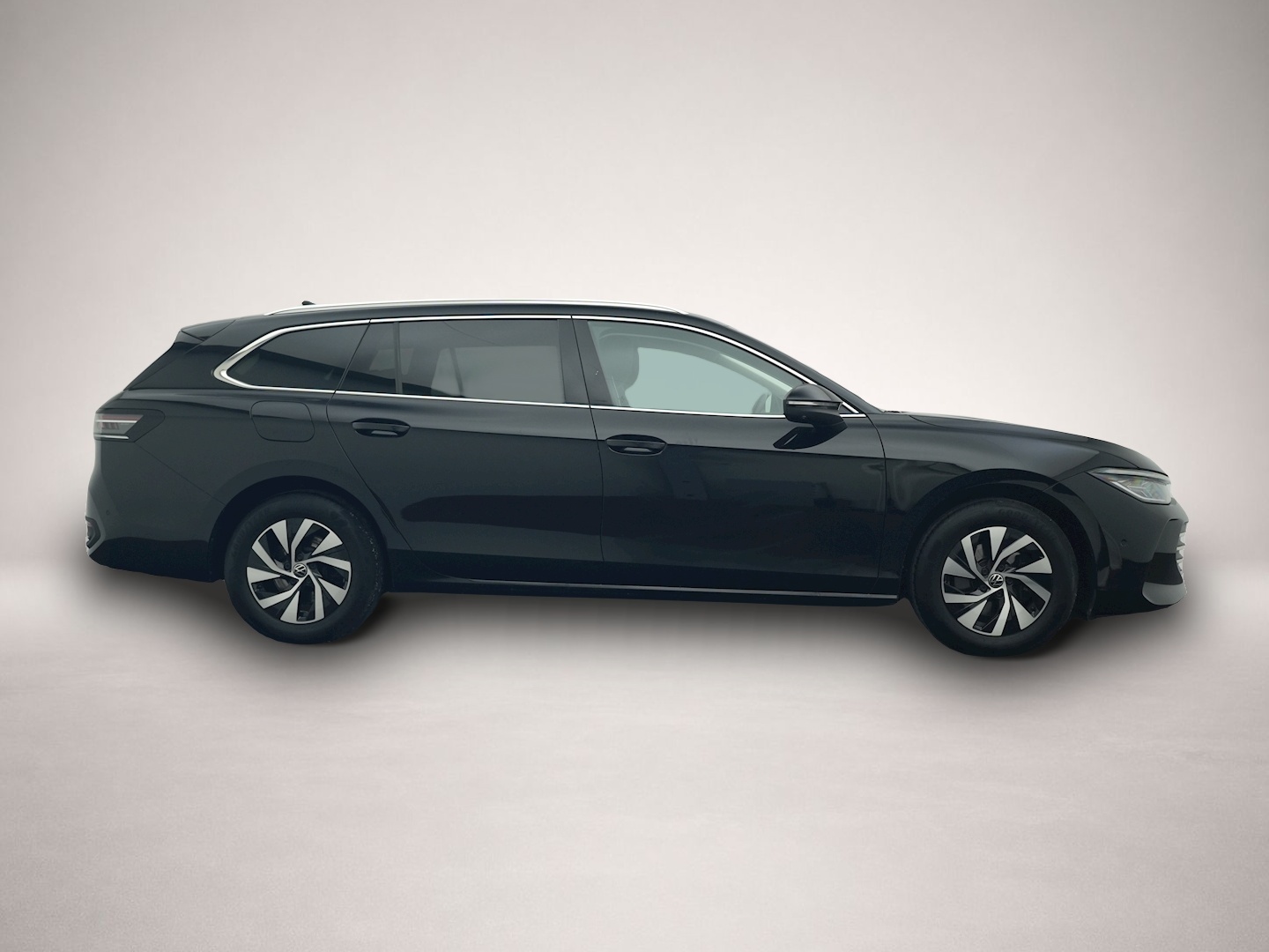Fotografie 6 des Volkswagen Passat Variant 1.5 eTSI DSG Business AHK IQ.LIGH