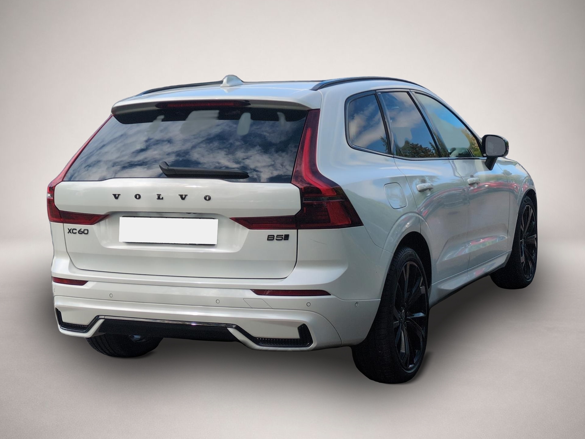 Bild 3 Volvo XC60 B5 (Benzin) Ultra Black Edition AWD Automat