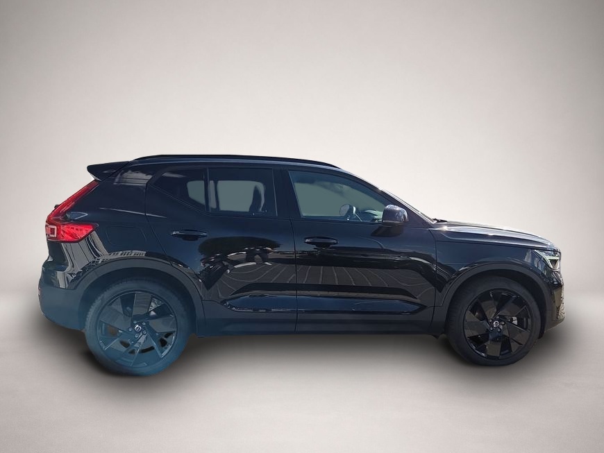 Fotografie 5 des Volvo XC40 B3 B DKG Ultra Black Edition