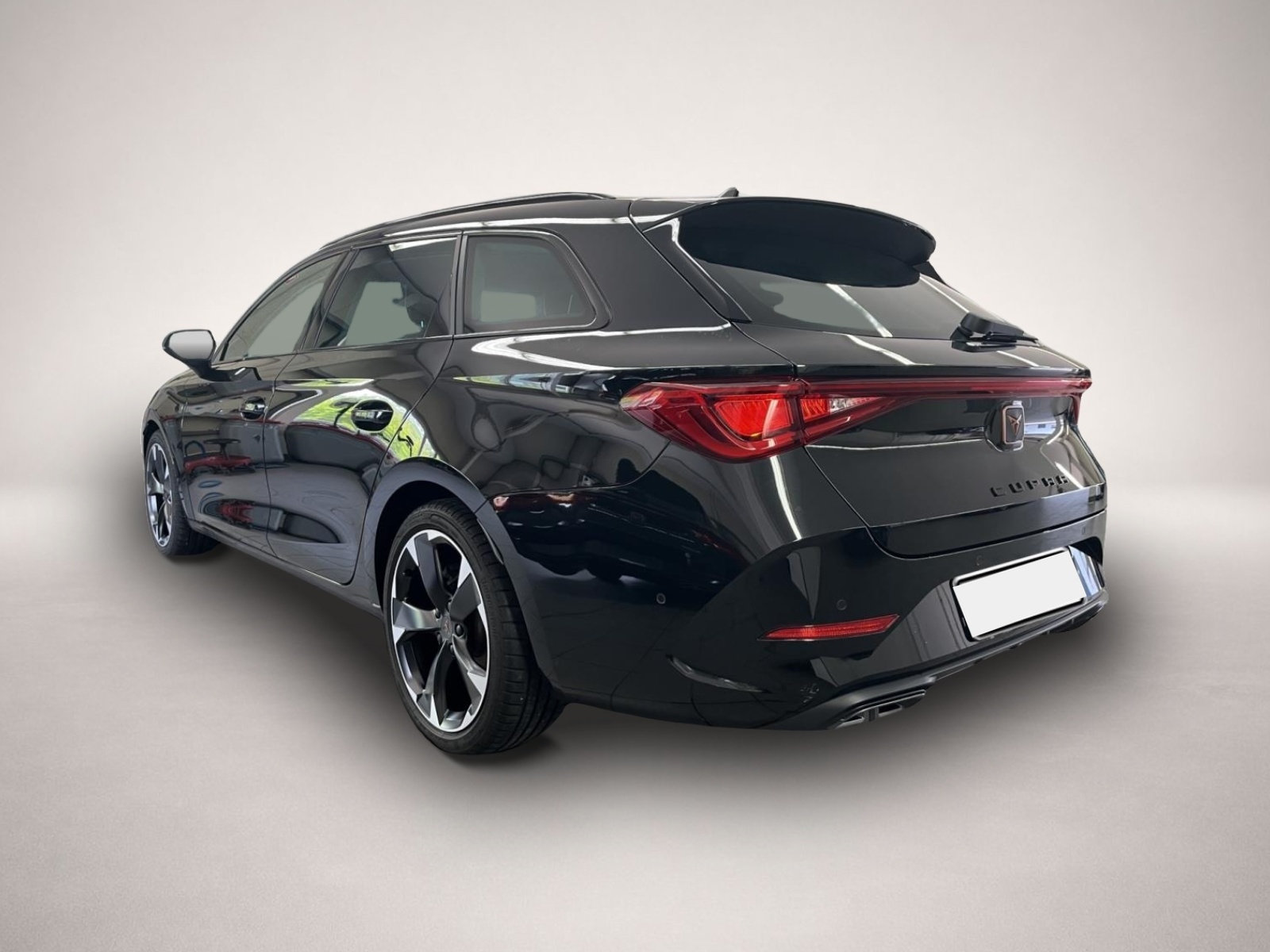 Bild 4 Cupra Leon SP 1.5 eTSI DSG REAR VIEW FULL LINK DAB