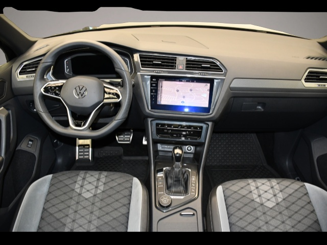 Bild 4 Volkswagen Tiguan 2.0 TDI DSG 4 Motion R-Line Pano/AHK/ACC
