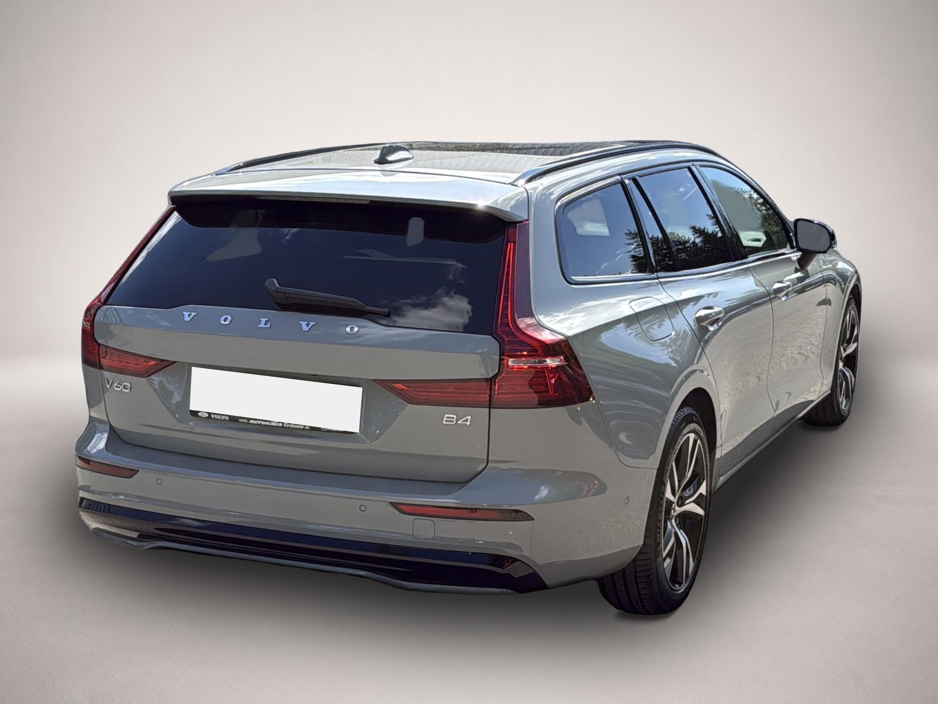 Bild 3 Volvo V60 B4 (Benzin) Plus Dark Automatik Bluetooth Na