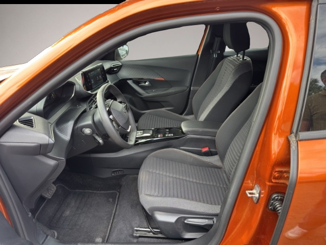 Fotografie 7 des Peugeot e-2008 Active Pack Soundsystem LED Klimaautom Ko