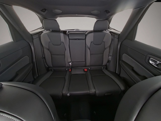 Bild 5 Volvo XC60 Ultra Black Edition AWD HUD Leder Digitales