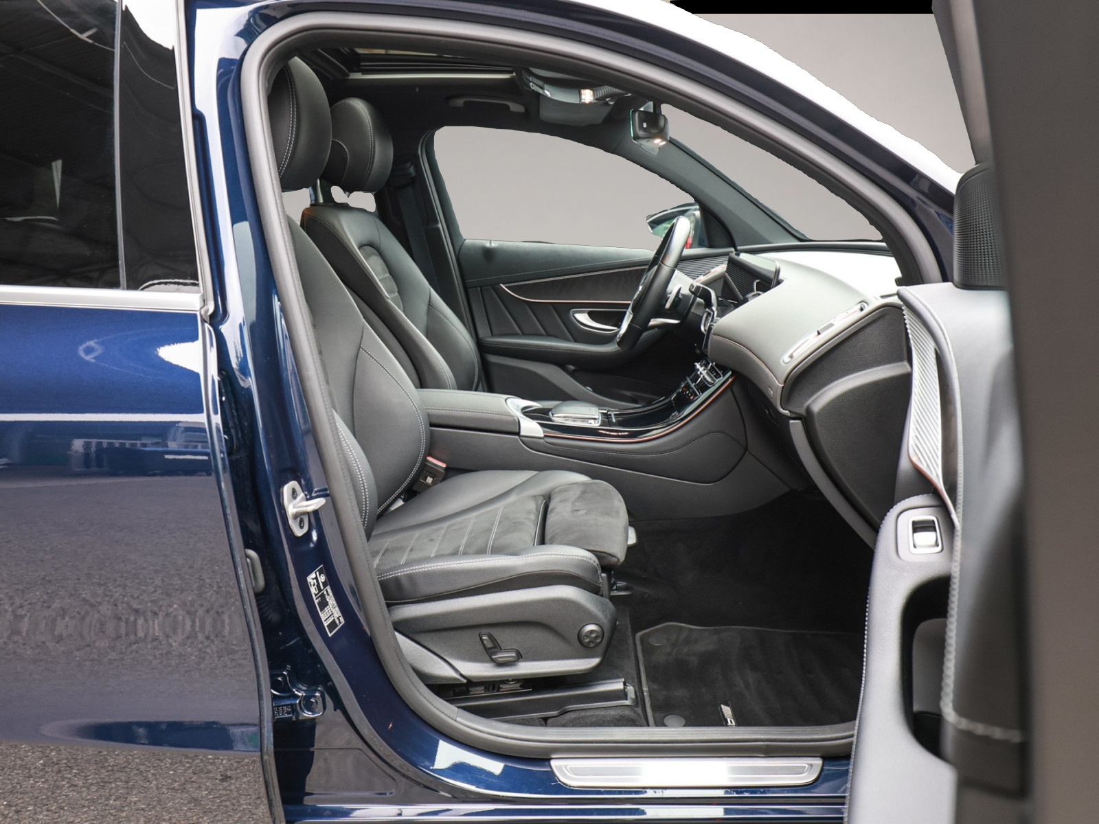 Bild 2 Mercedes-Benz EQC 400