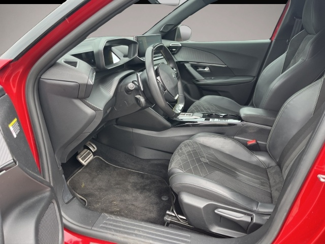 Bild 7 Peugeot 2008 1.5 BlueHDi 130 GT PACK PANO SHZ NAVI PDC K