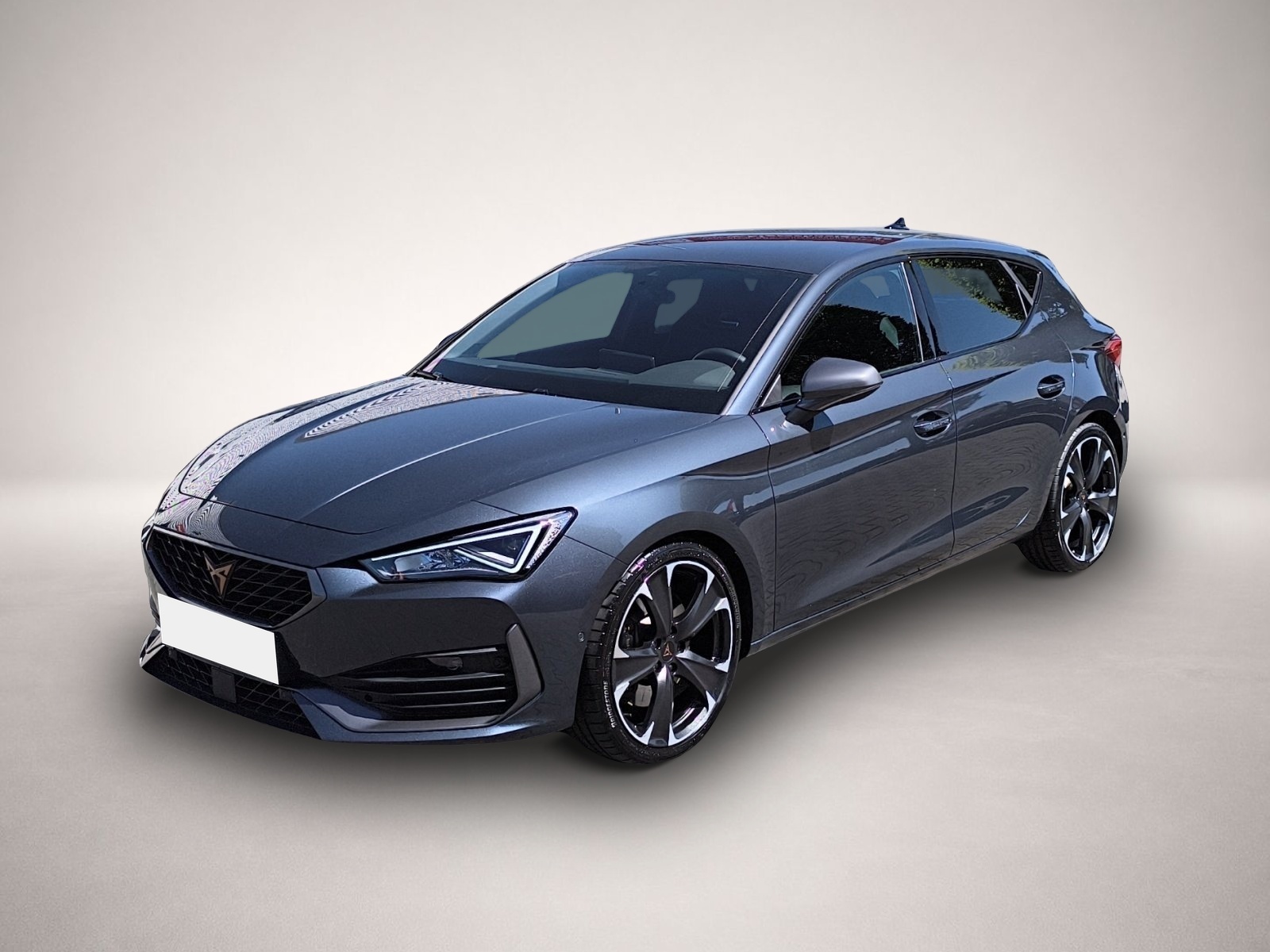 Fotografie 1 des Cupra Leon 2.0 TSI DSG VZ KAMERA+19+LED+NAVI+SHZ+GRA