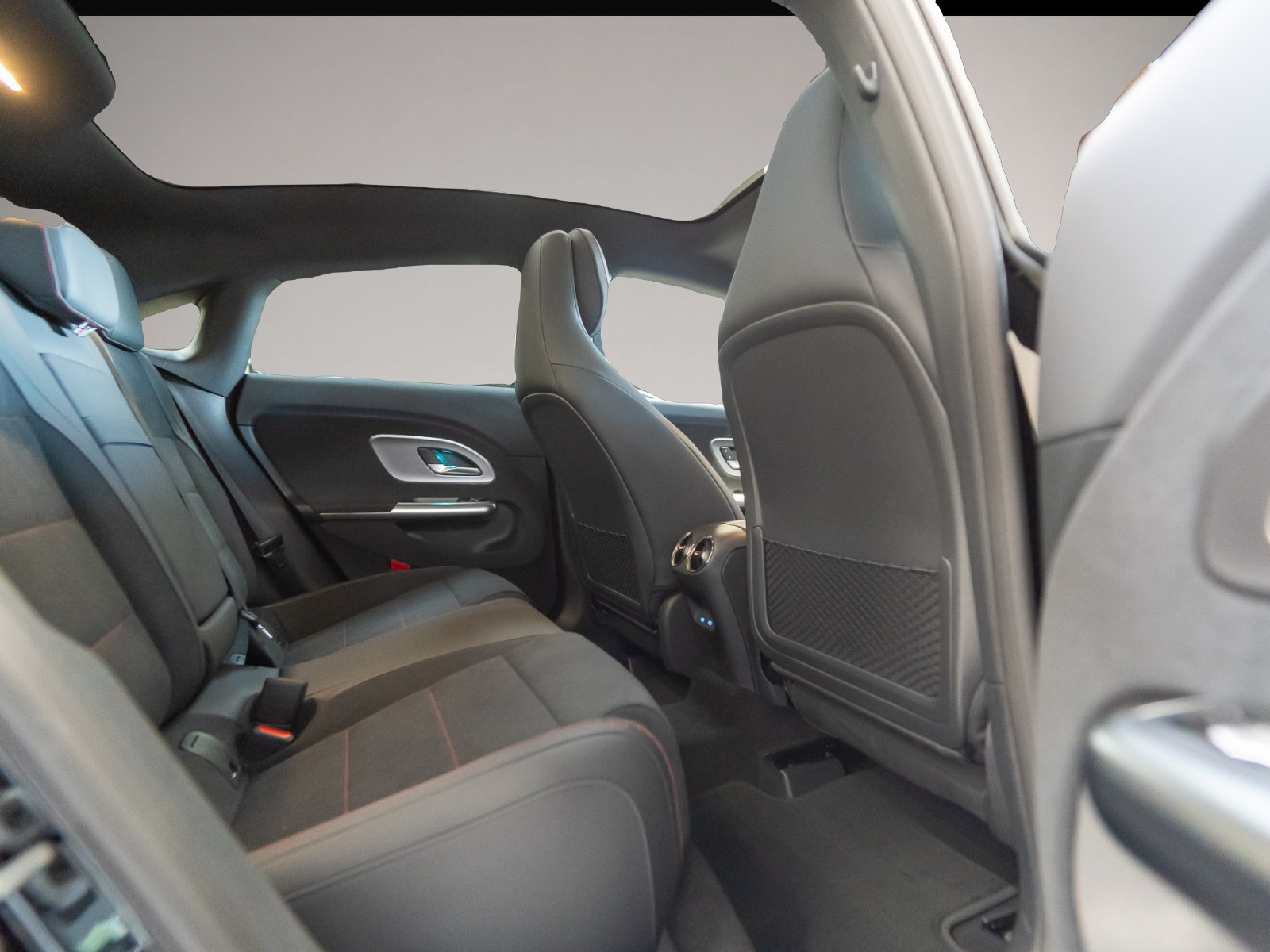 Bild 4 Mercedes-Benz CLA 180