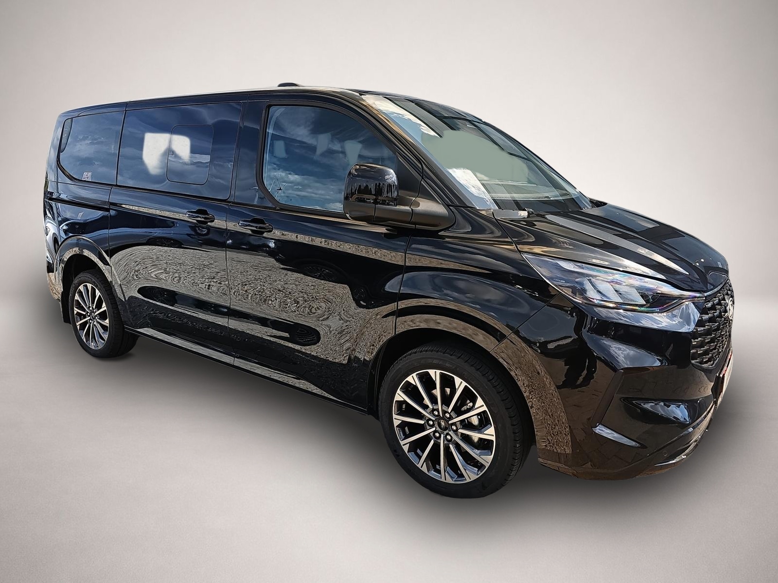 Fotografie Ford Tourneo Custom 2.0 EcoBlue Autom. Titanium X ACC