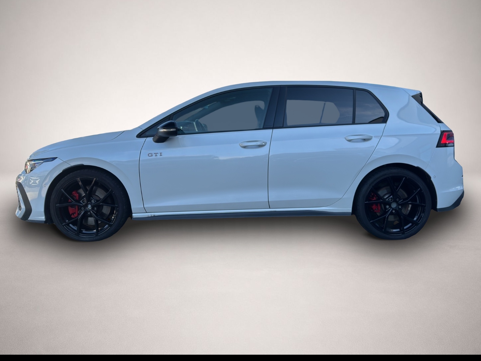 Bild 3 Volkswagen Golf GTI 8 2.0 TSI DSG BLACK-STYLE PANO IQ.LIGHT