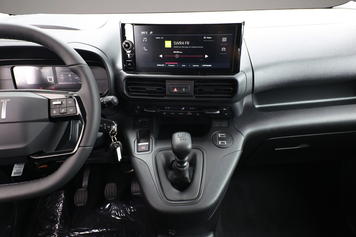 Fotografie 7 des Fiat Doblo Kombi N1 ComfortP Klimaaut PrivG LED Temp
