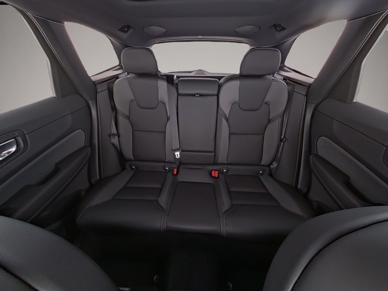 Bild 5 Volvo XC60 Ultra Dark AWD HUD AD Digitales Cockpit Mem