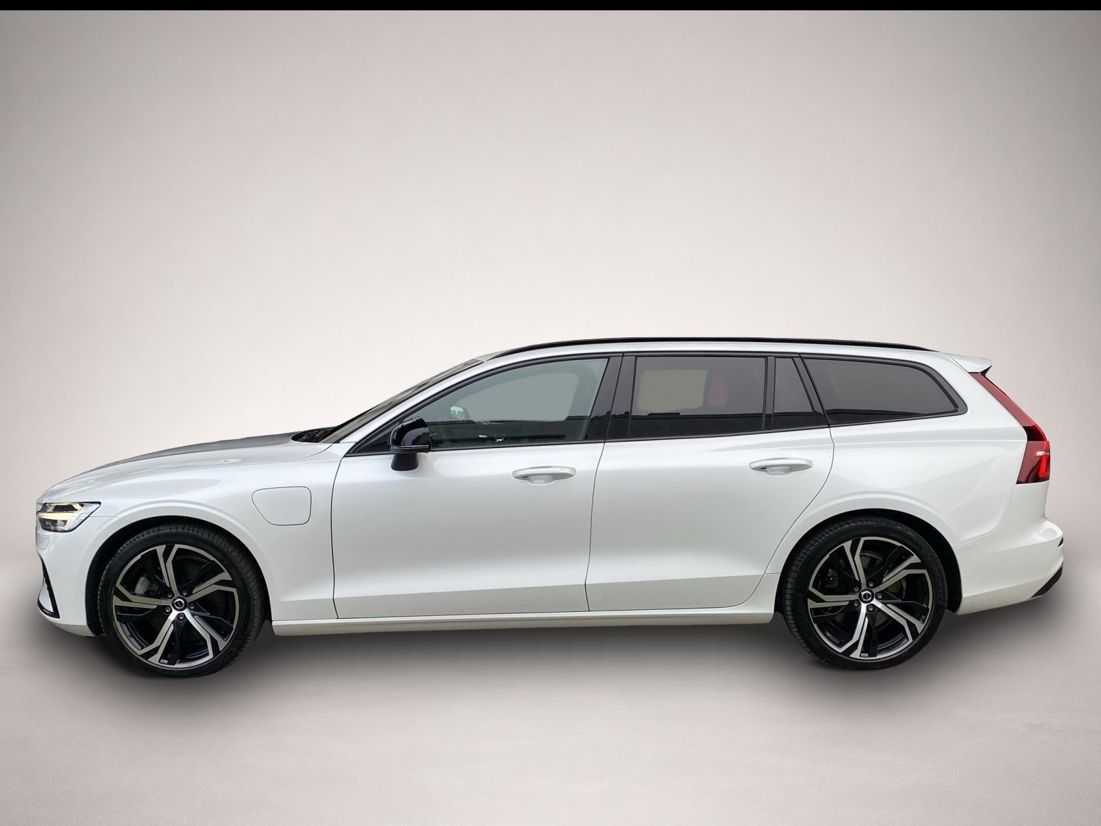Bild 2 Volvo V60 T8 Plus Dark AWD*AHK*WiPa*4xSHZ*StHzg*
