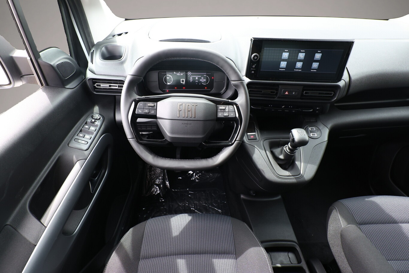 Fotografie 5 des Fiat Doblo Kombi N1 Klimaaut PrivG LED 3xIso CarP Tem