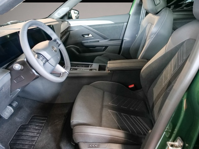 Bild 3 Opel Astra L Sports Tourer Ultimate Automatik Hybrid