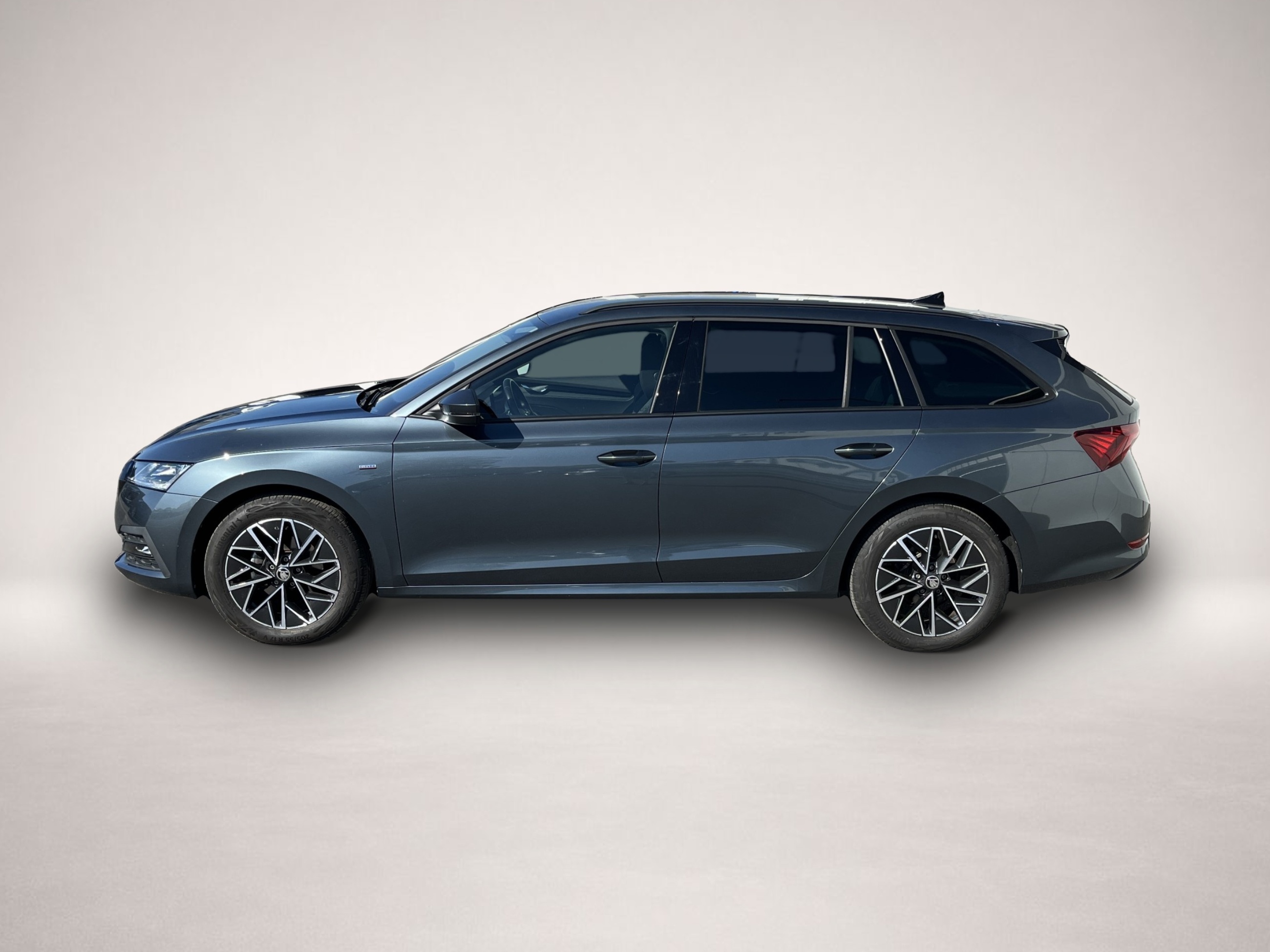 Bild 2 Skoda Octavia Combi 1.5 TSI Clever Blackline 150¤ m.20