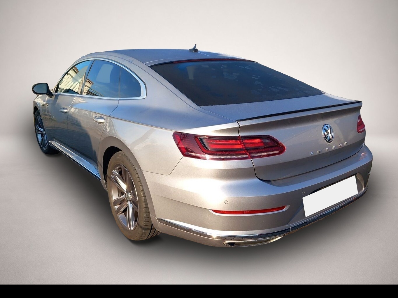 Bild 4 Volkswagen Arteon 2.0 TSI 190 DSG R-Line Nav DigCo eHk Kam