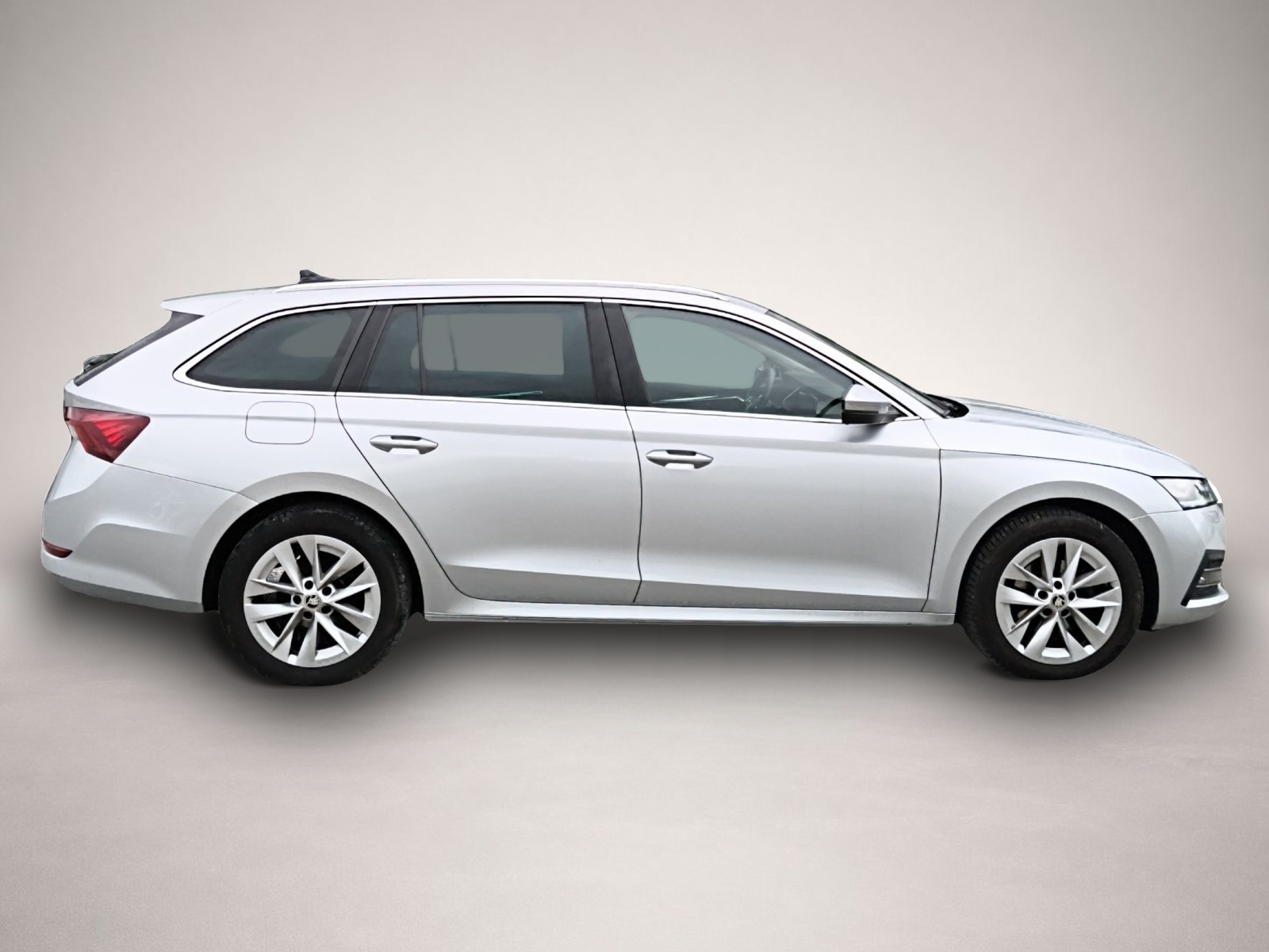 Bild 8 Skoda Octavia Combi 2.0 TDI DSG Style HEAD UP NAVI ACC