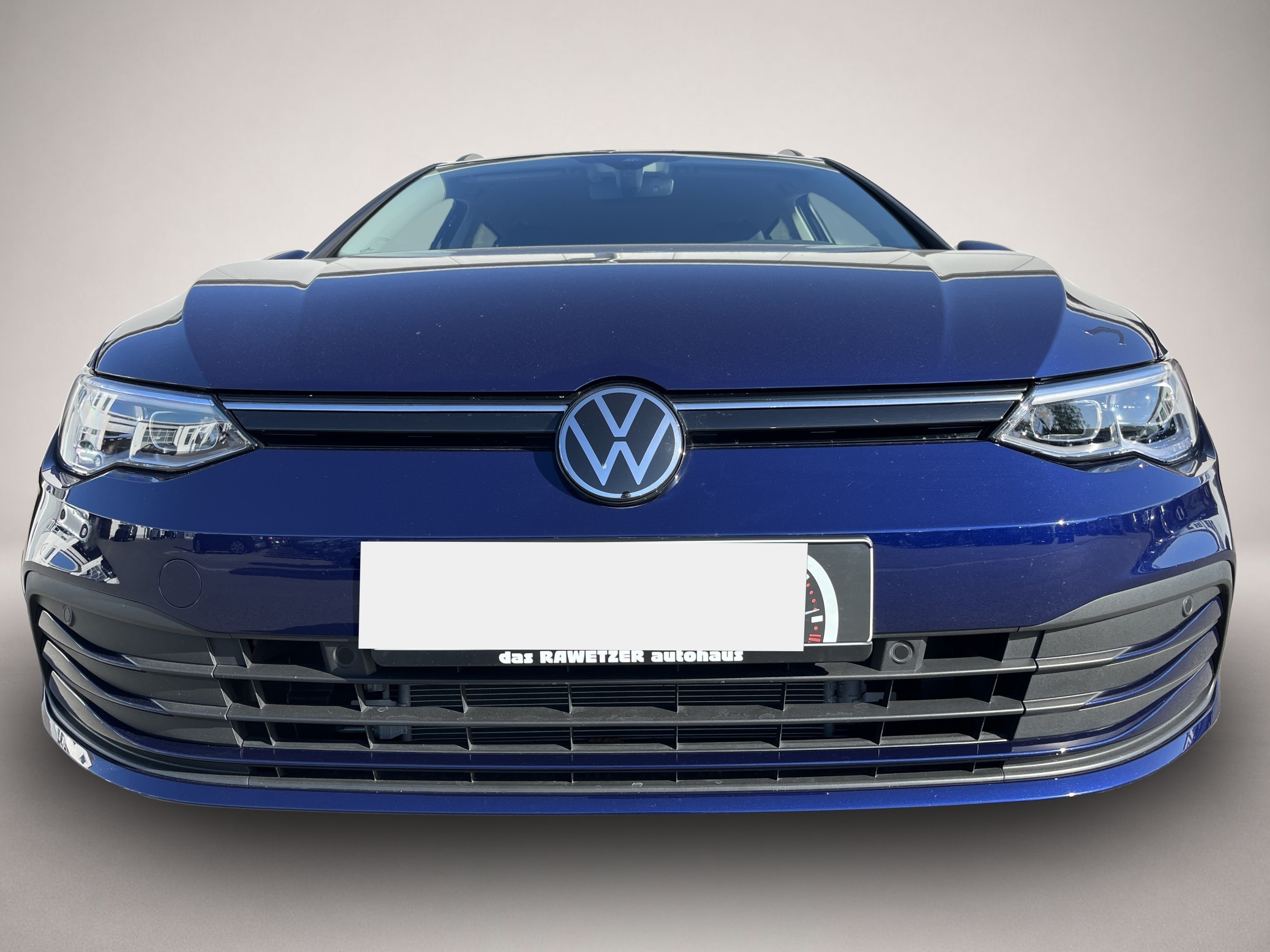 Bild 3 Volkswagen Golf Variant 1.5 TSI DSG Life Navi TravelAssist