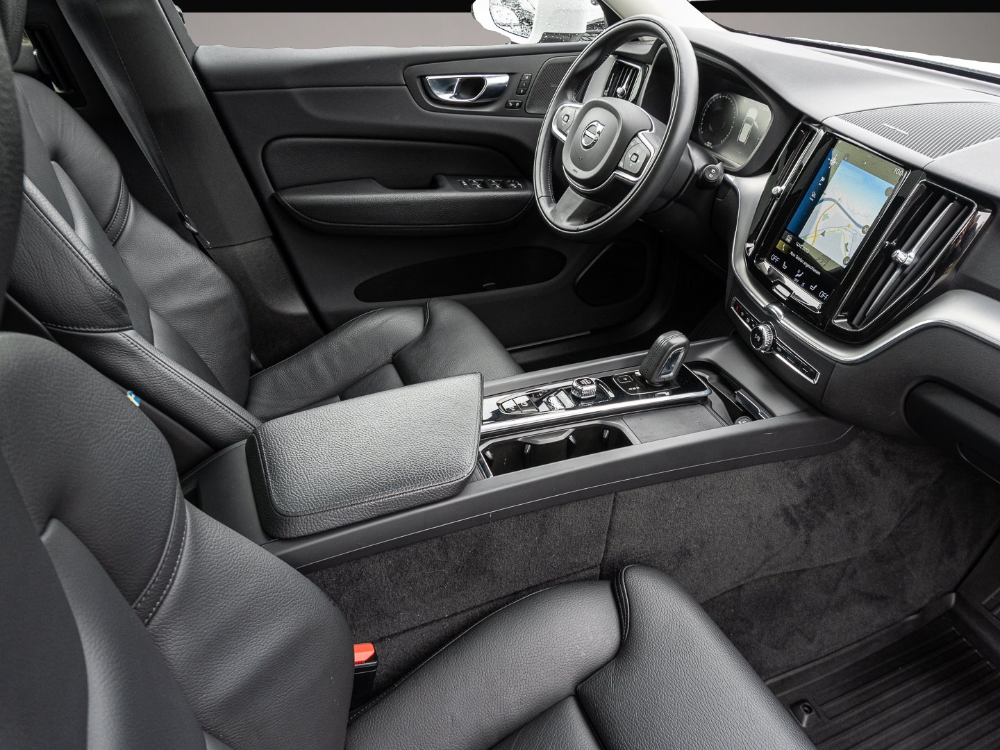 Bild 6 Volvo XC60 T6 AWD Inscription Expr. Plug-In Pano 360Gr