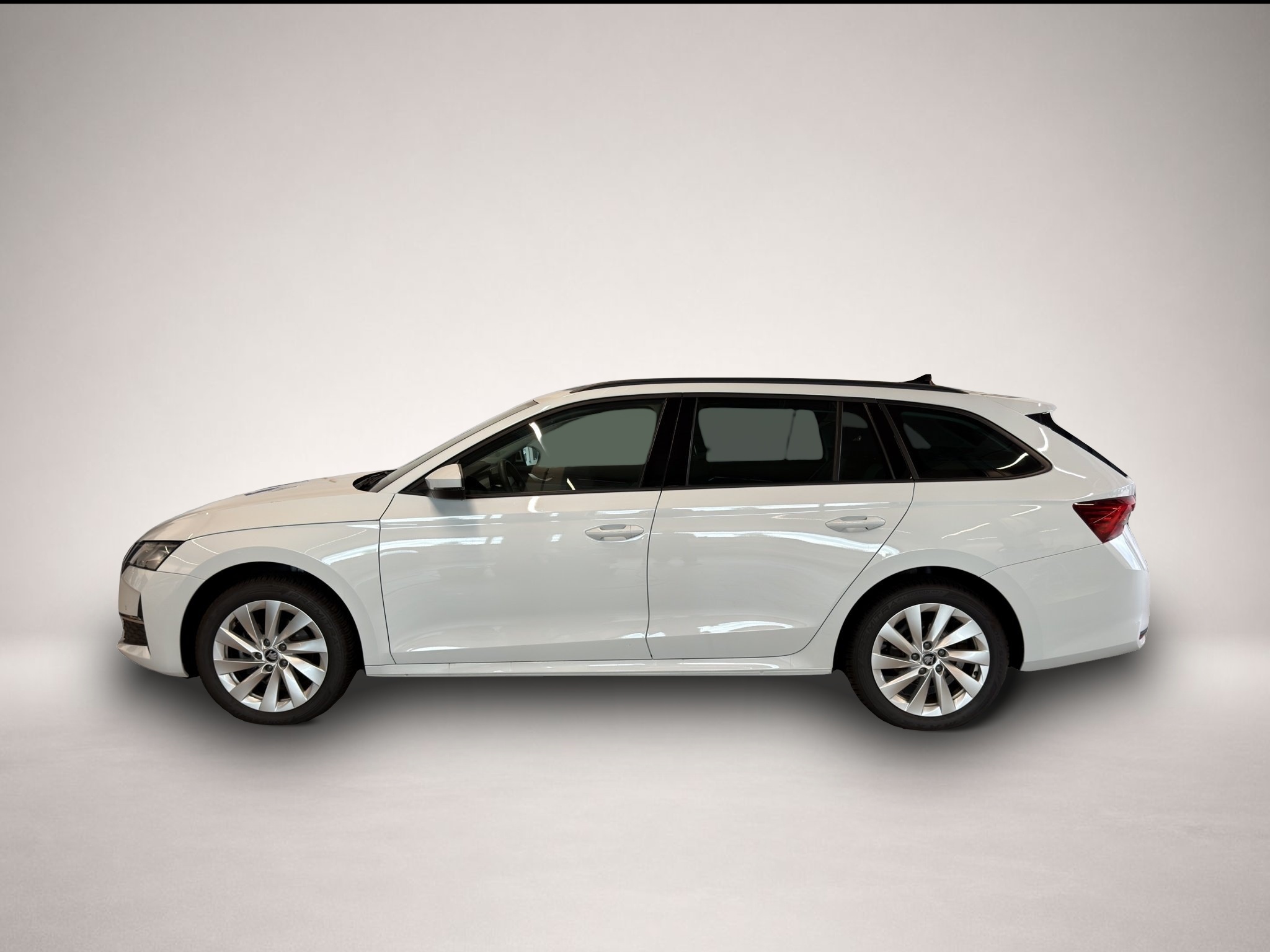 Bild 3 Skoda Octavia Combi 1.5 TSI DSG mHEV Selection MATRIX-