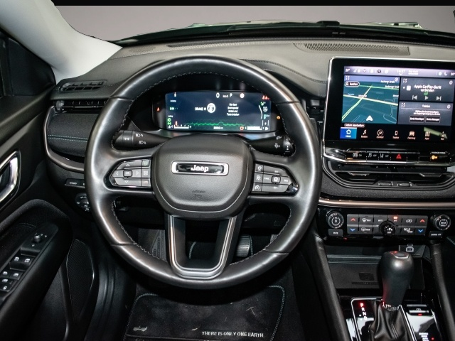 Bild 6 Jeep Compass Upland Plug-In Hybrid 4WD LED ACC Apple