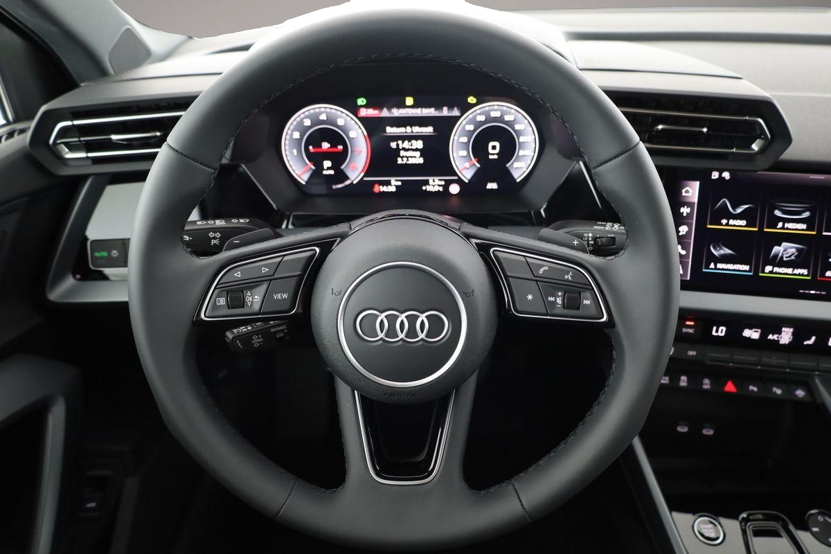 Bild 6 Audi quattro A3 Sportback TFSI quattro S-LINE, Navi, el. Klap