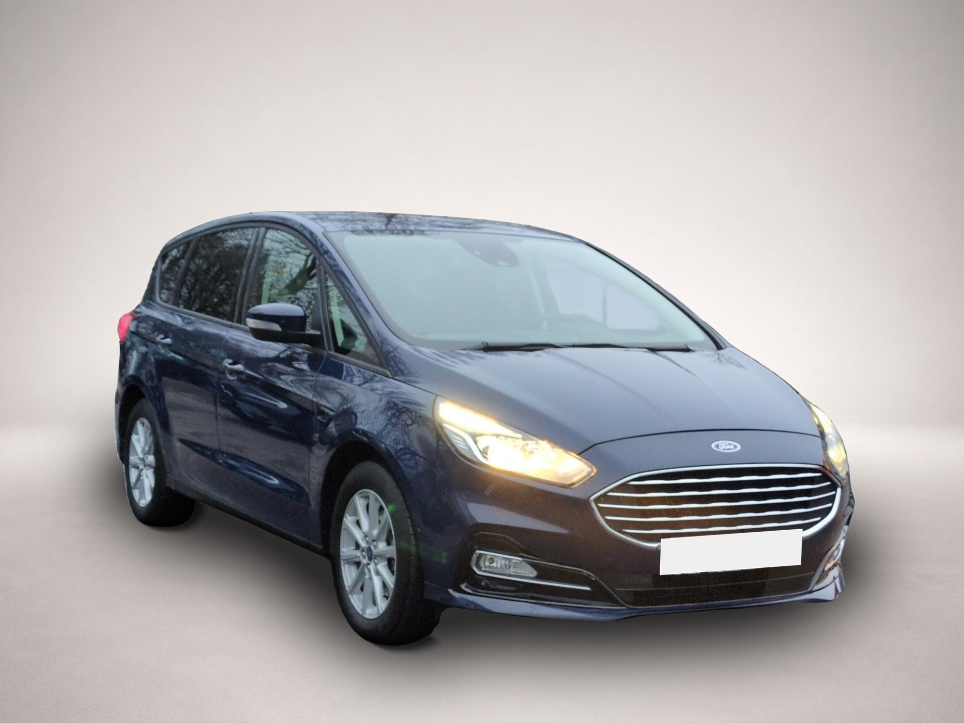 Fotografie 4 des Ford S-Max 2.5 Duratec FHEV Hybrid Titanium Automatik