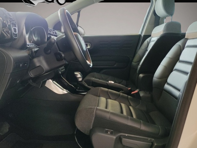 Fotografie 6 des Citroën C3 Aircross Shine Pack PT 130+AHK+NAV+APP+PDC/KA