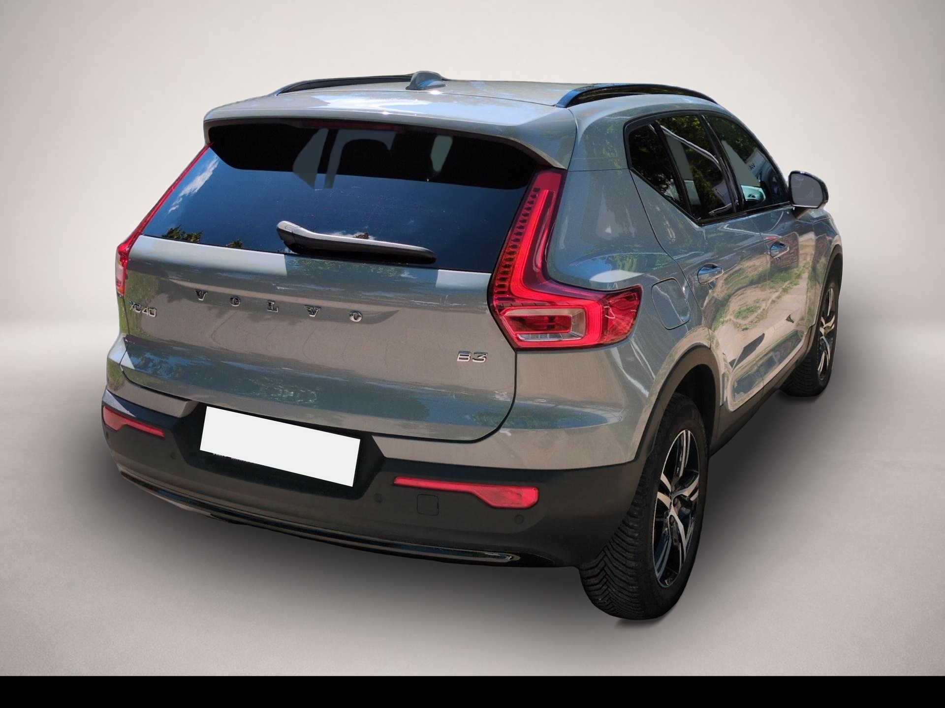 Bild 3 Volvo XC40 XC 40 Plus Dark 2WD