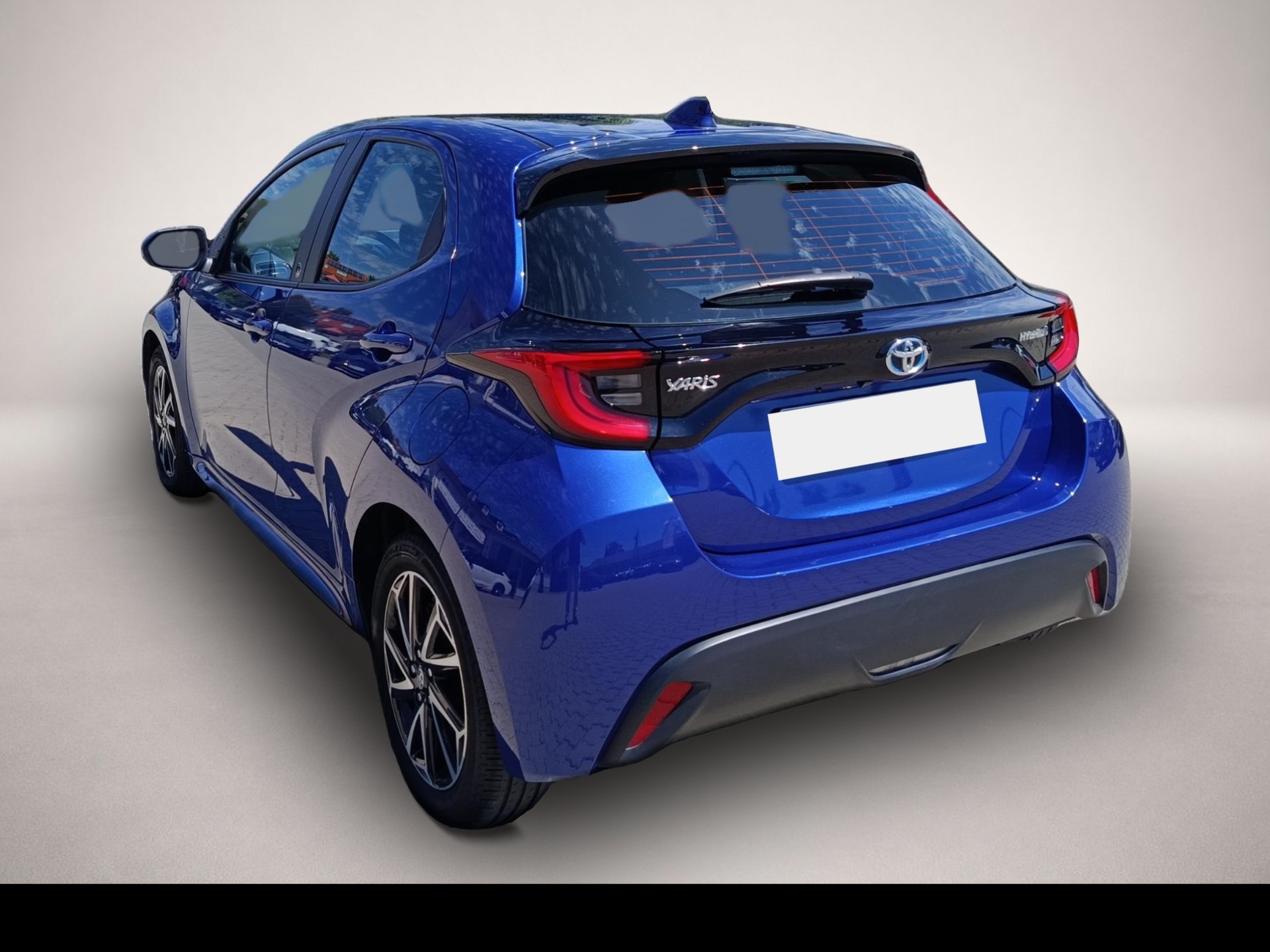 Bild 2 Toyota Yaris 1.5 Dual-VVT-iE Hybrid Team D 