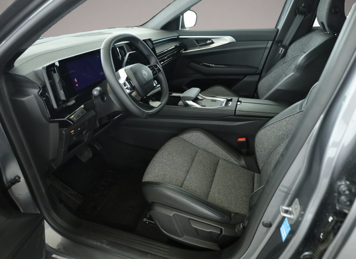 Bild 5 Renault Rafale Techno Pano WinterP ACC Nav eHK Kam 20Z
